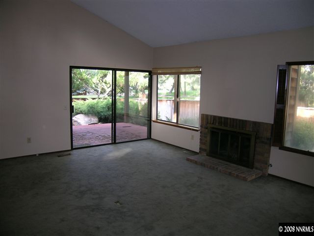 550 West Riverview Circle Reno, NV 89509 - Photo 4 of 9 Photo 4