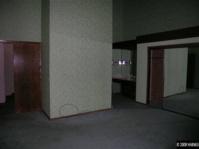 550 West Riverview Circle Reno, NV 89509 - Photo 7 of 9 Photo 7
