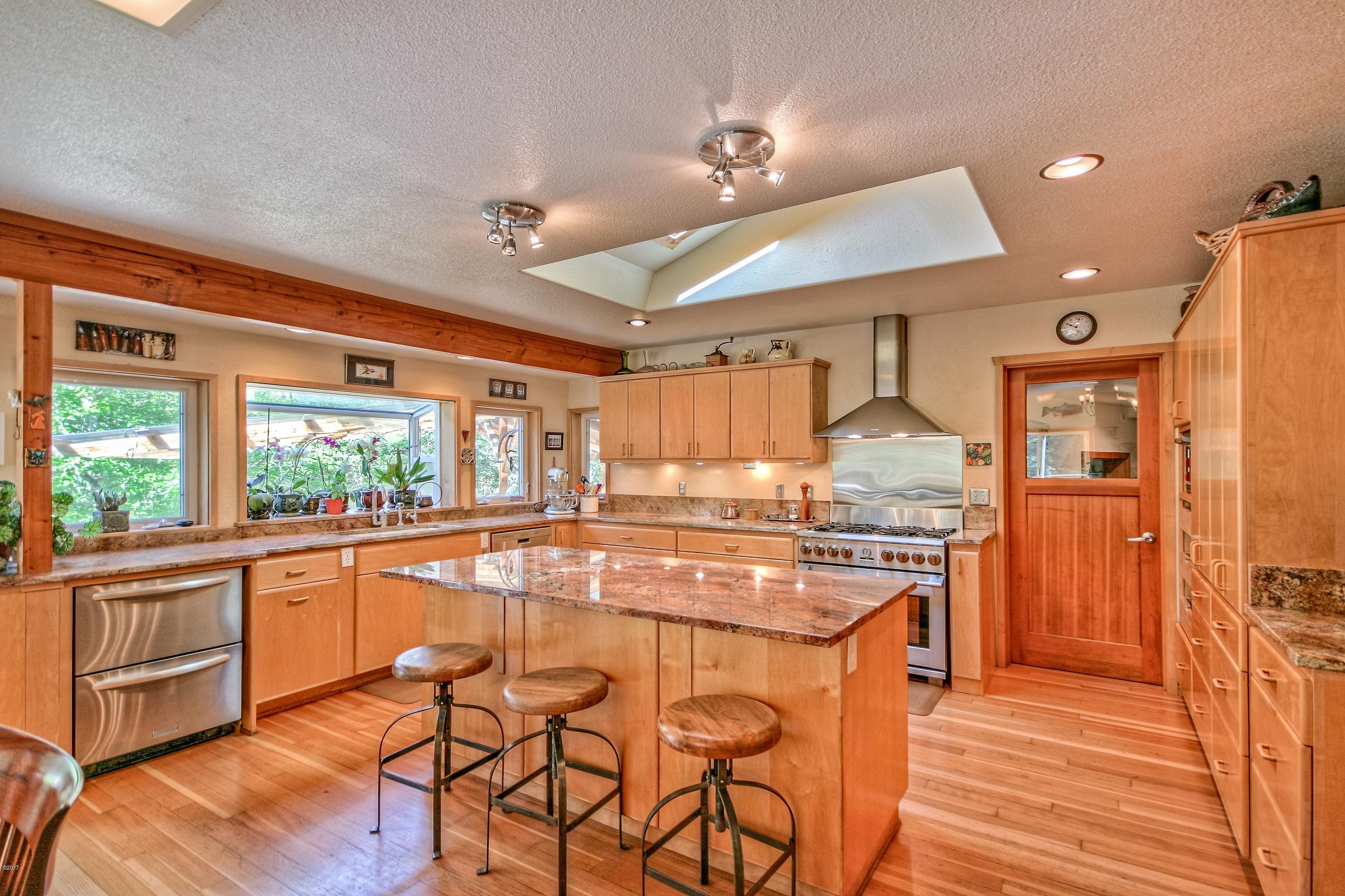 7900 Yachats River Road Yachats, OR 97498 - Photo 28 of 70 OCI-22b