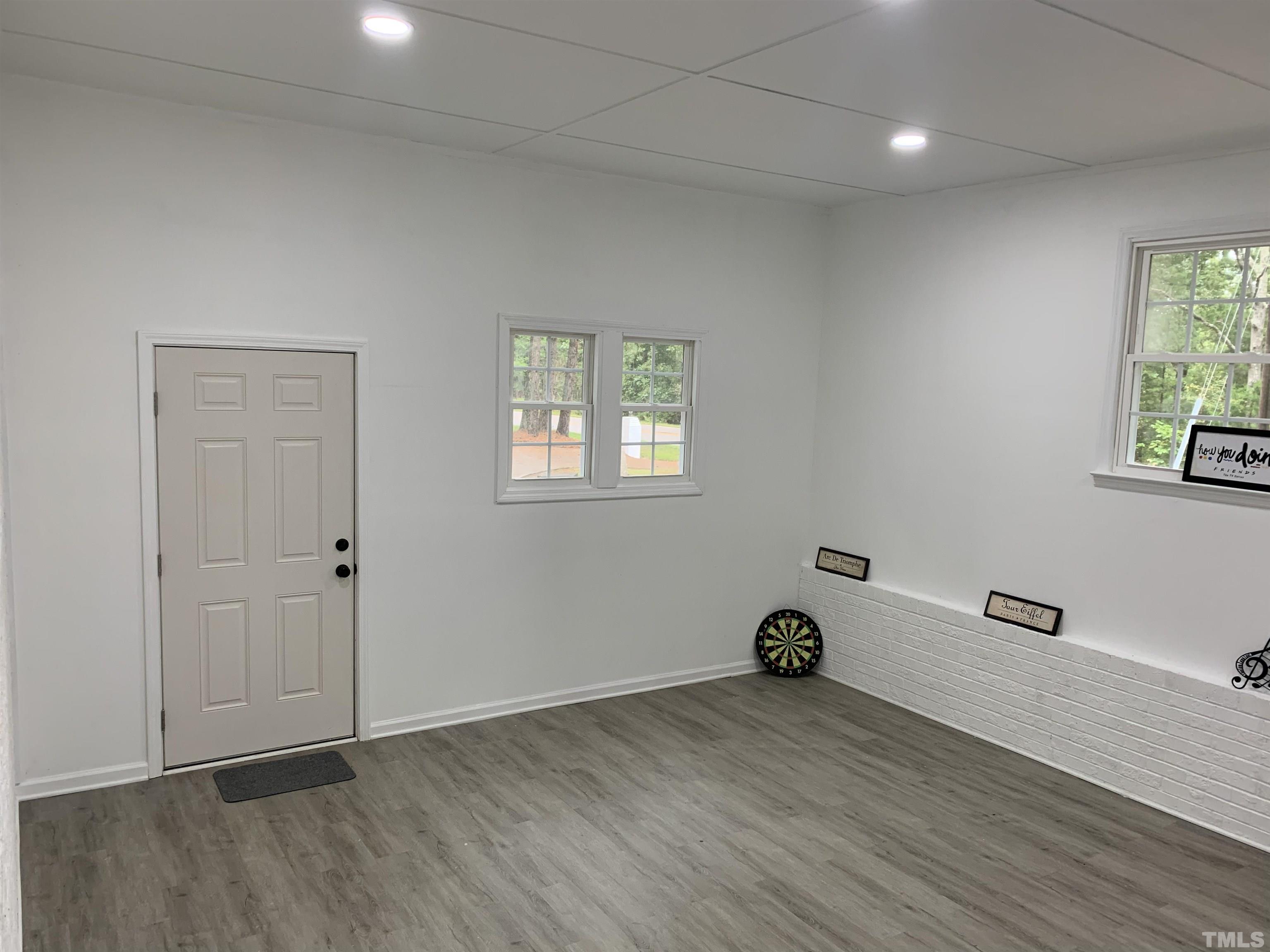 220 Evans Road Henderson, NC 27537 - Photo 8 of 26 Gallery Image 8