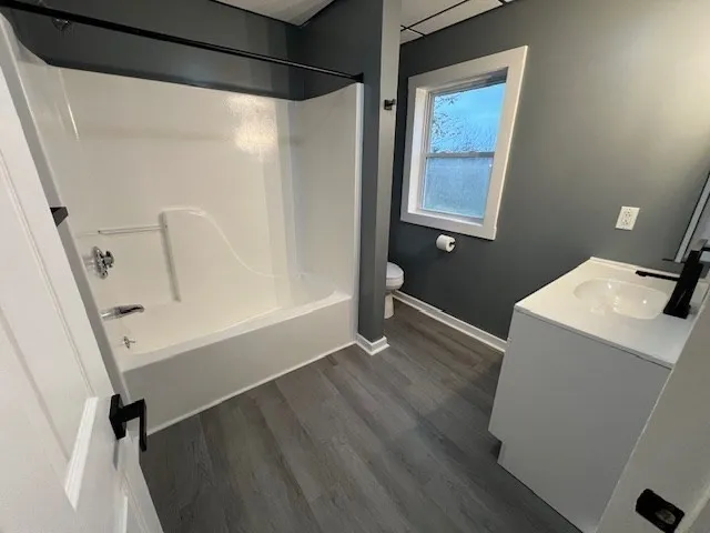 $2,300 | 18 Beach Street, Unit 2, Fairhaven, MA 02719