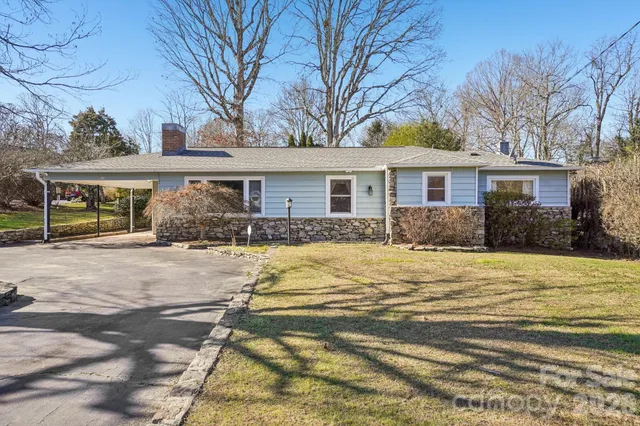 $349,000 | 511 Oak Grove Road, Flat Rock, NC 28731