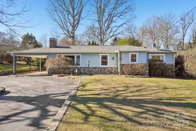 $349,000 | 511 Oak Grove Road, Flat Rock, NC 28731