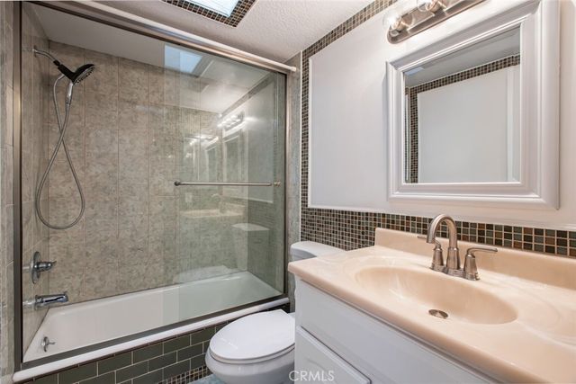 $687,000 | 537 West Stocker Street, Unit 5, Glendale, CA 91202