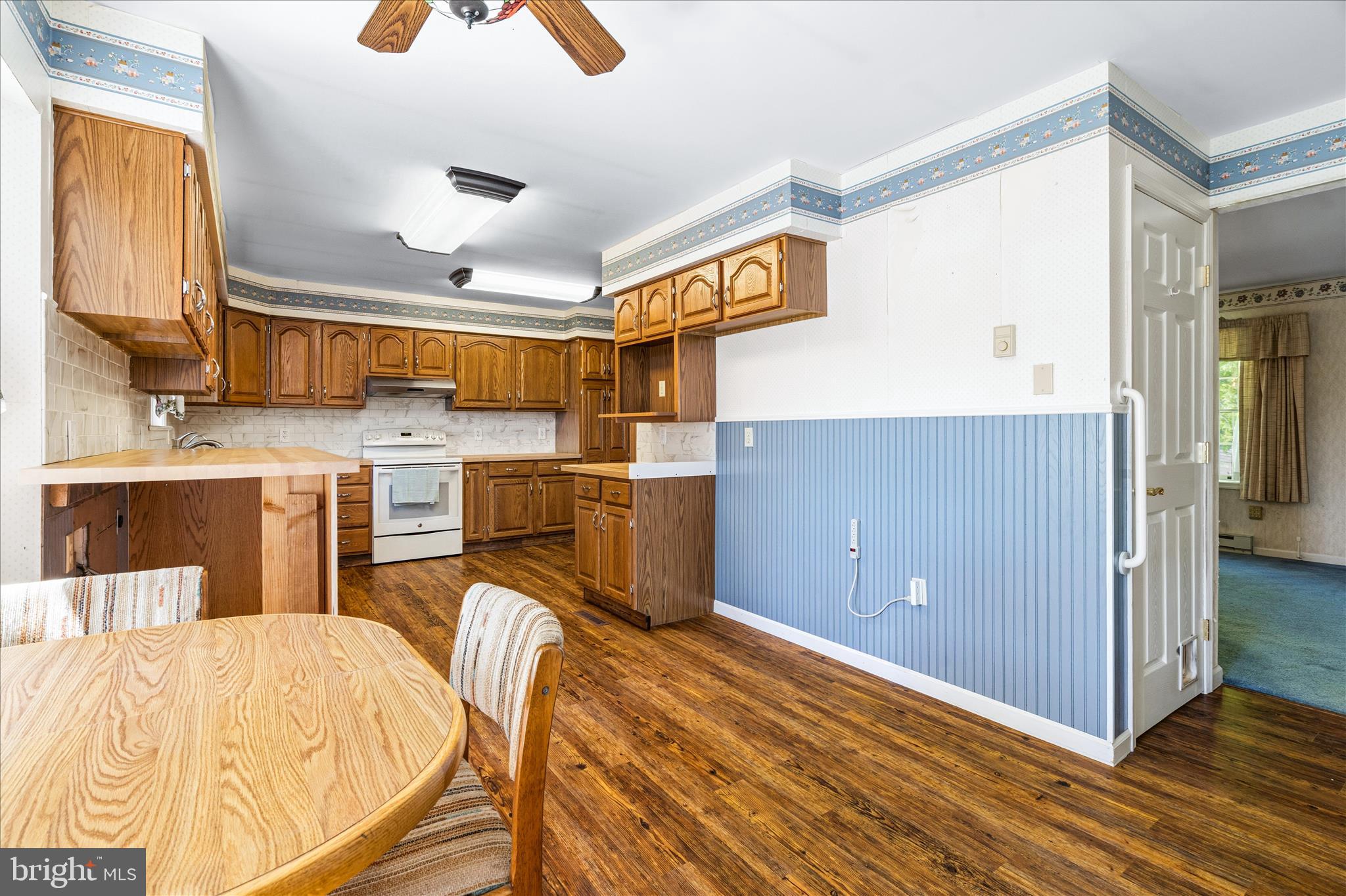 6254 Hickory Road Stewartstown, PA 17363 - Photo 30 of 54 Kitchen