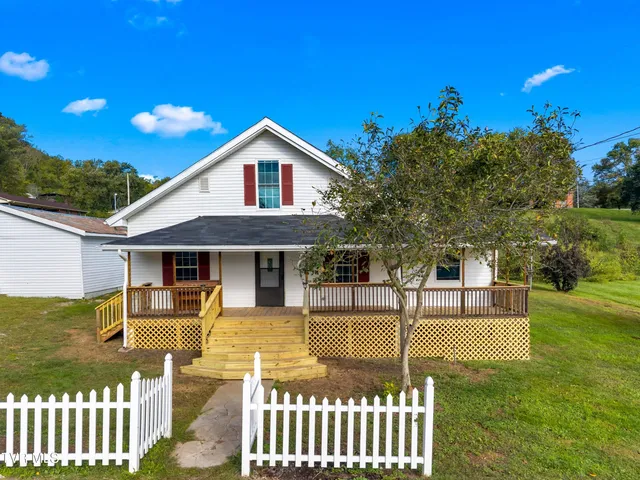 $224,900 | 150 Newman Street, Sneedville, TN 37869