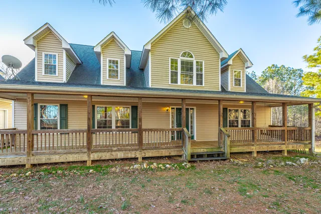 $784,900 | 434 Farm Road, Trion, GA 30753