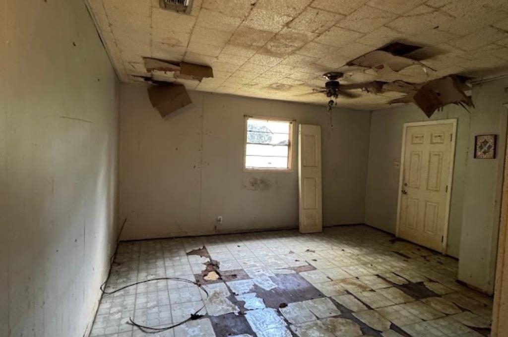 4310 Harding Drive Beaumont, TX 77703 - Photo 11 of 12