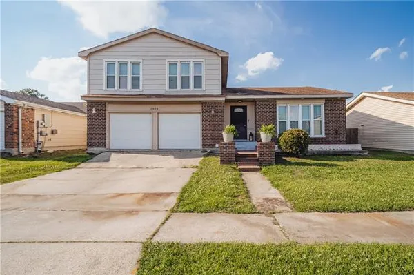 $250,000 | 3824 Burntwood Drive, Harvey, LA 70058