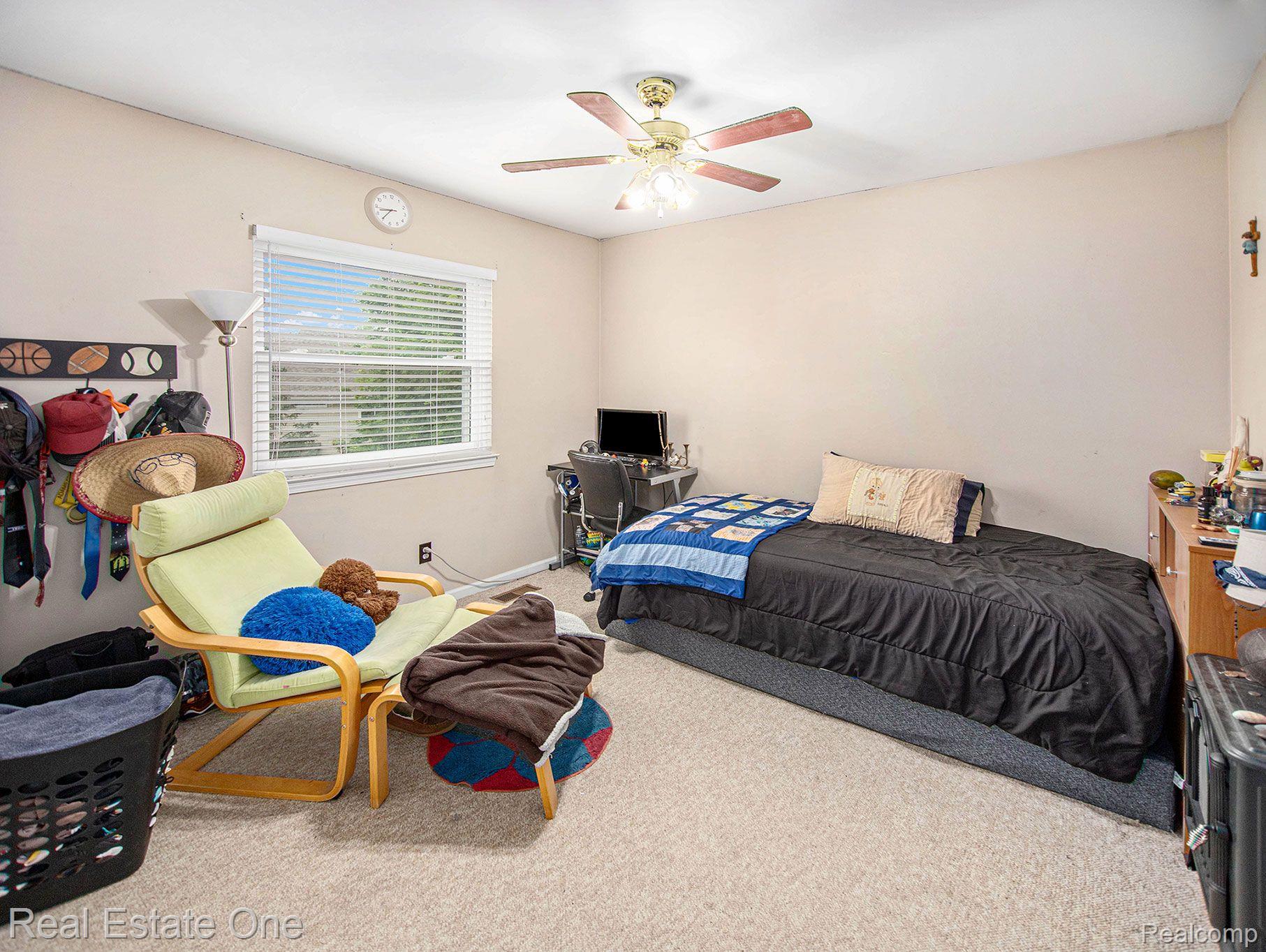 3534 Normandy Drive Rochester, MI 48306 - Photo 17 of 31 Gallery Image 17