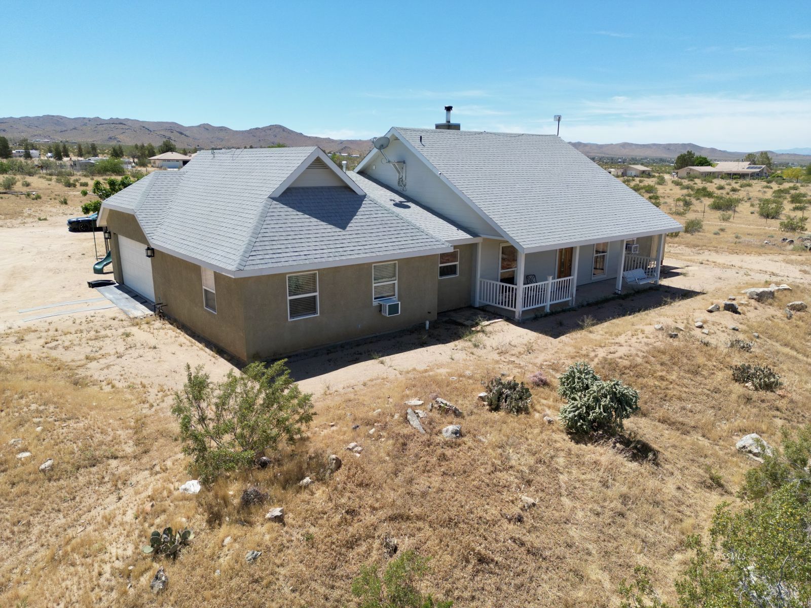 1661 East Dolphin Avenue Ridgecrest, CA 93555 - Photo 3 of 46