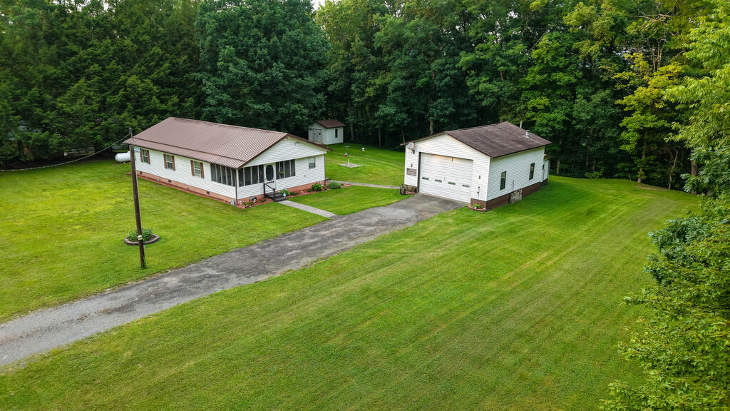 133 Powder House Road Craigsville, WV 26205 - Photo 4 of 40 Gallery Image 4