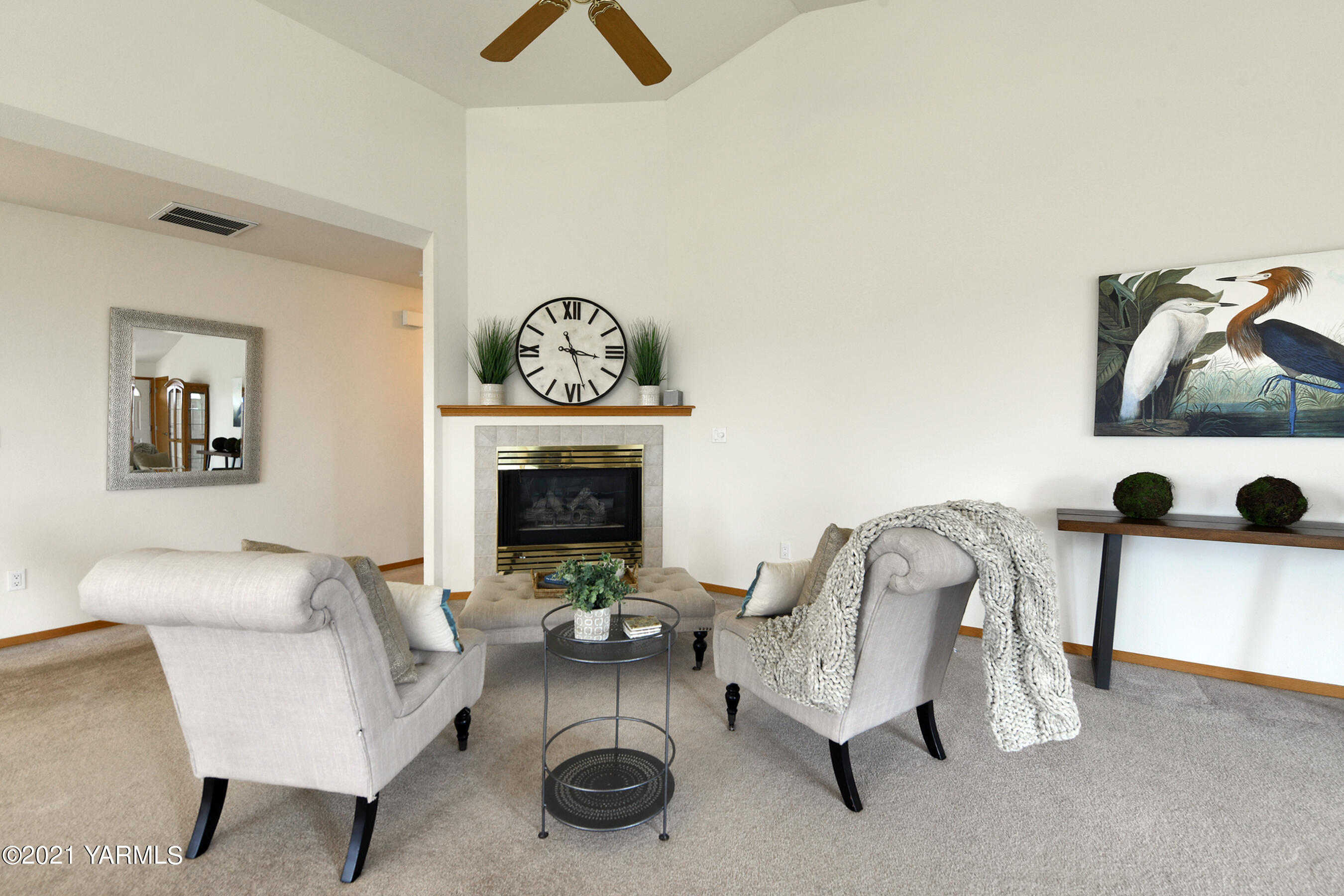 1511 Rosenkranz Road Tieton, WA 98947 - Photo 5 of 41 a living room with furniture and a fireplace