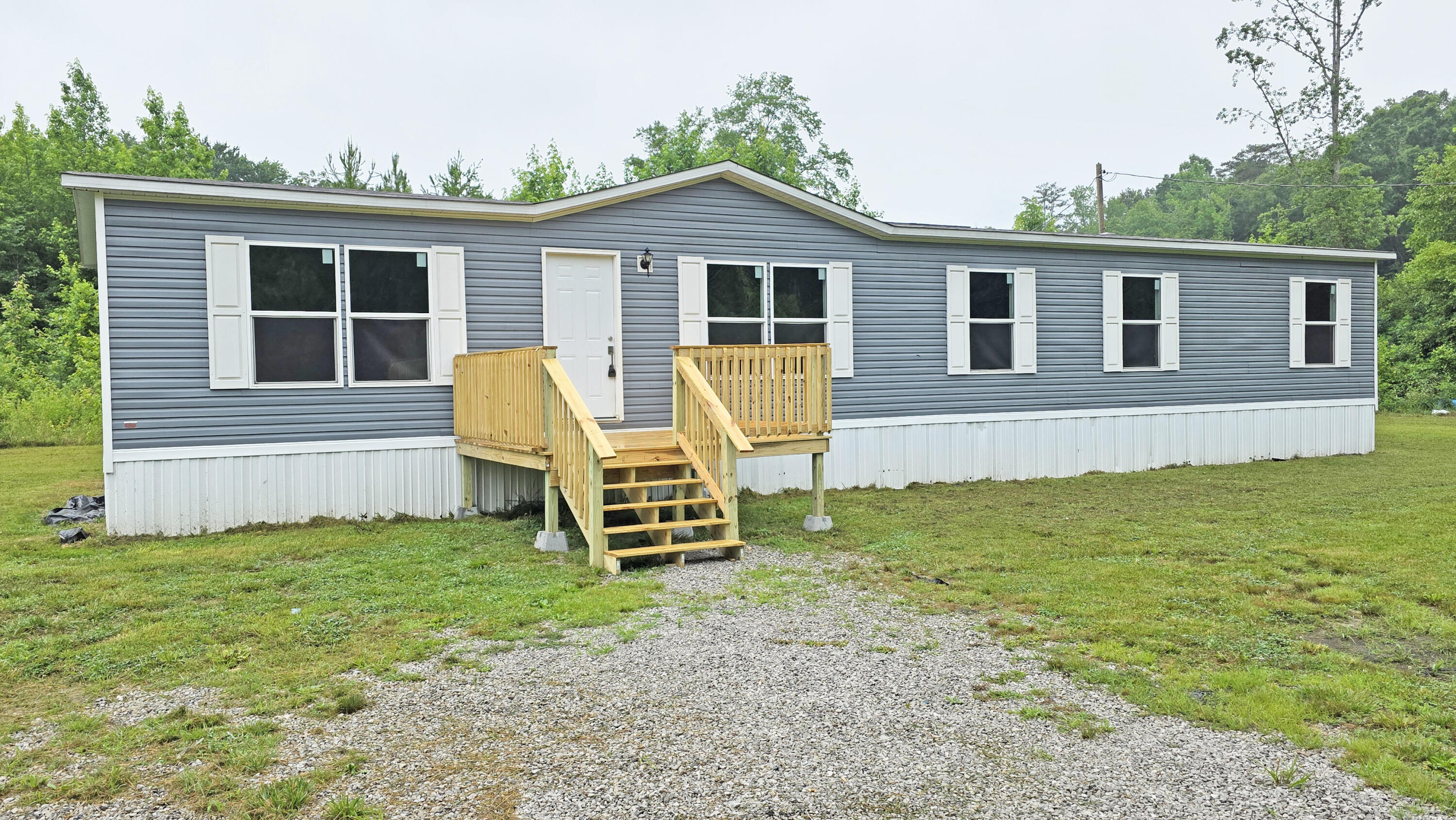 89 Tower Road Corbin, KY 40701 - Photo 1 of 32 10