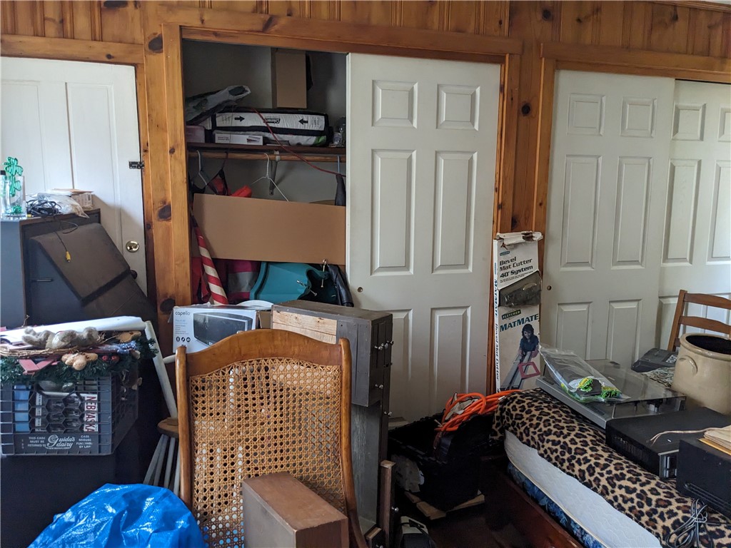 191 Hartford Pike Foster, RI 02825 - Photo 6 of 12