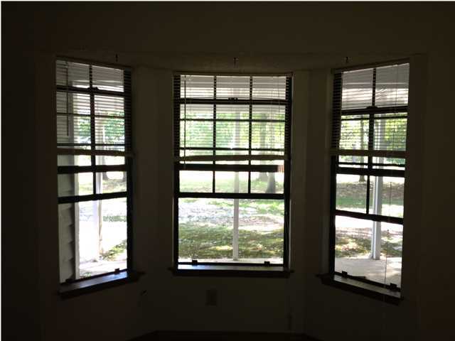 6178 Garden City Road Crestview, FL 32539 - Photo 13 of 14 a view of an entryway