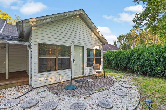 $2,200 | 301 Fairway Boulevard, Panama City Beach, FL 32413