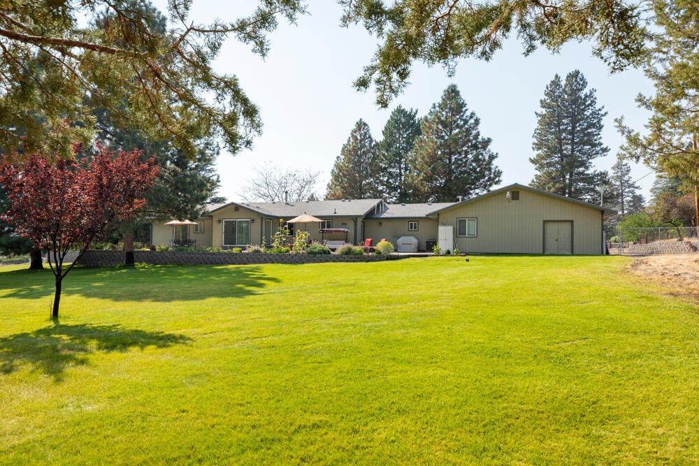 1726 Pine Grove Road Klamath Falls, OR 97603 - Photo 33 of 39 33