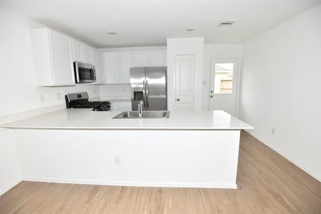 $1,750 | 10930 Bright Beacon Drive, Beasley, TX 77417