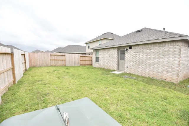 $1,750 | 10930 Bright Beacon Drive, Beasley, TX 77417
