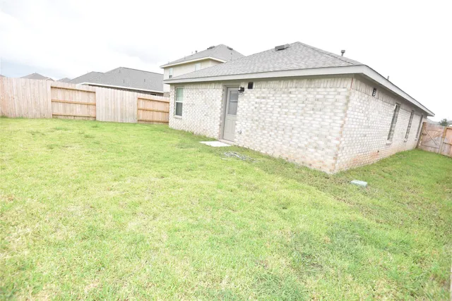 $1,750 | 10930 Bright Beacon Drive, Beasley, TX 77417