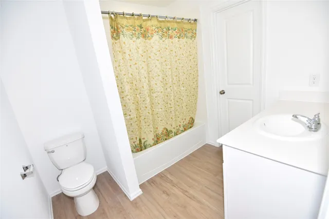 $1,750 | 10930 Bright Beacon Drive, Beasley, TX 77417