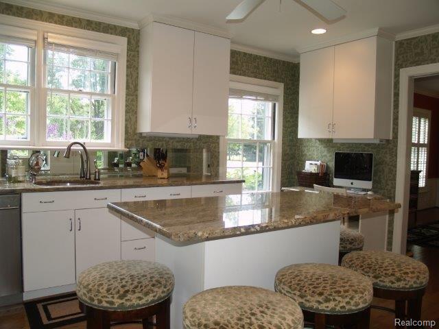 54 Moran Road Grosse Pointe, MI 48236 - Photo 15 of 37 Kitchen
