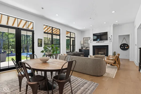 $2,290,000 | 16646 Southeastern Parkway, Fortville, IN 46040