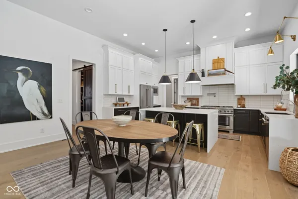 $2,290,000 | 16646 Southeastern Parkway, Fortville, IN 46040