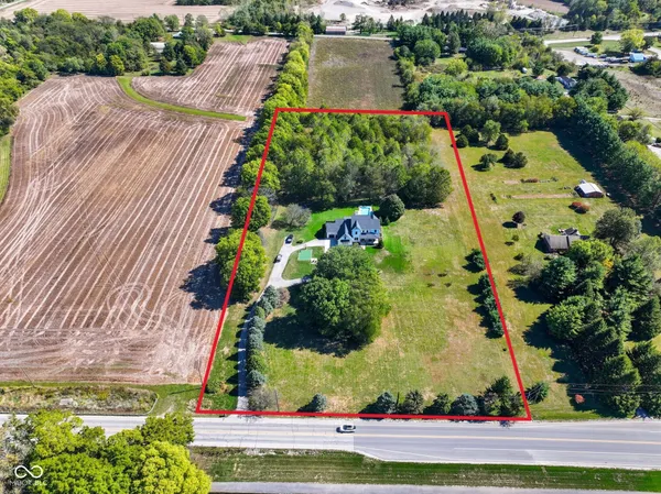 $2,290,000 | 16646 Southeastern Parkway, Fortville, IN 46040