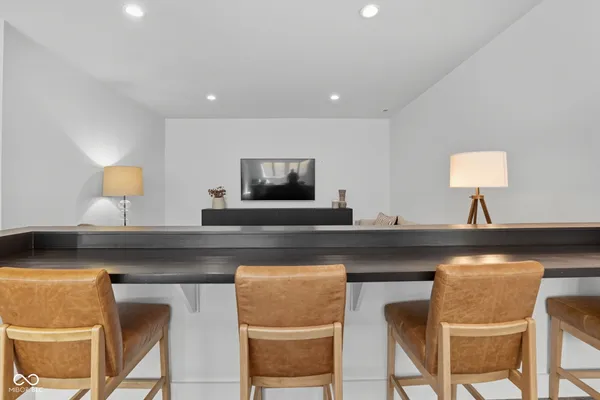 $2,290,000 | 16646 Southeastern Parkway, Fortville, IN 46040