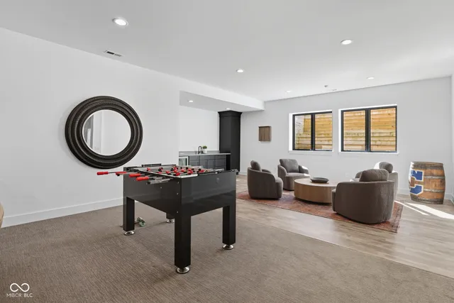 $2,350,000 | 16646 Southeastern Parkway, Fortville, IN 46040