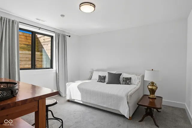 $2,350,000 | 16646 Southeastern Parkway, Fortville, IN 46040