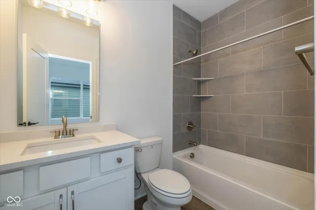 $2,800 | 2145 Coretta Way, Indianapolis, IN 46202