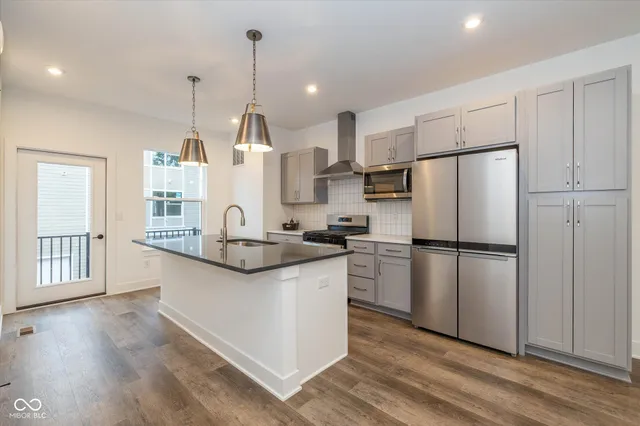 $2,800 | 2145 Coretta Way, Indianapolis, IN 46202