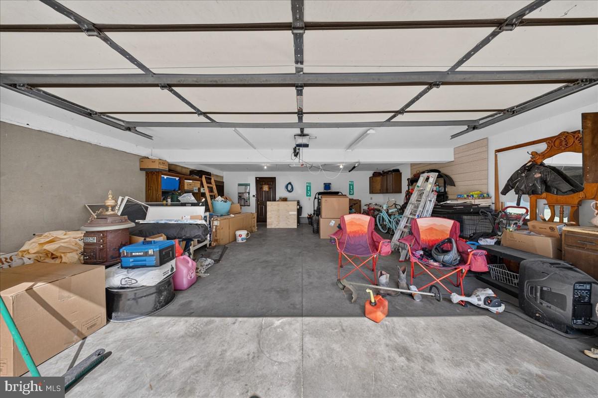 1435 Hourglass Road Hartly, DE 19953 - Photo 41 of 53 Garage