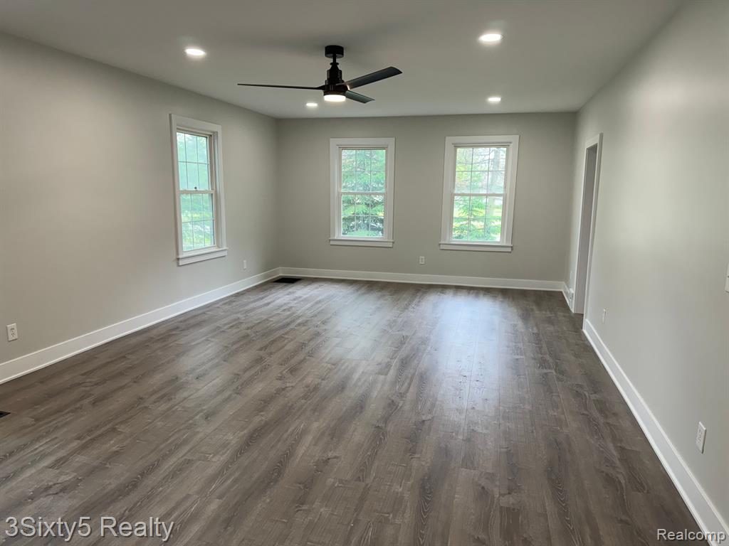 3555 South Livernois Road Rochester Hills, MI 48307 - Photo 7 of 32