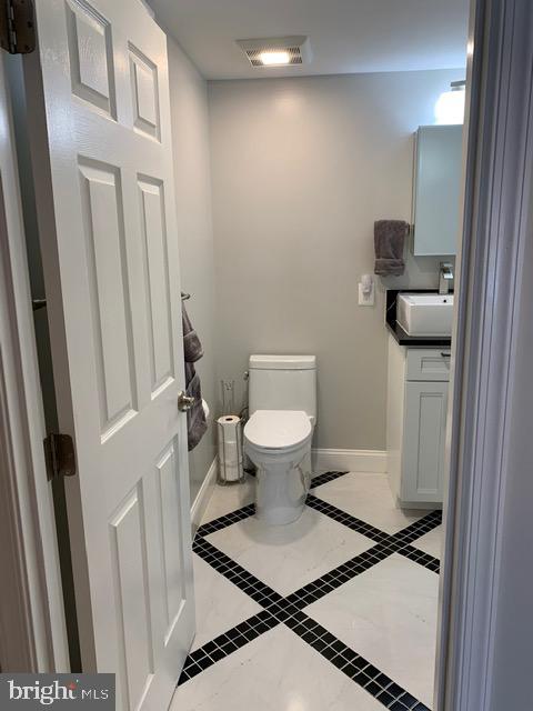 7413 Farnum Street Springfield, VA 22151 - Photo 11 of 30 Lower level Full Bathroom 3