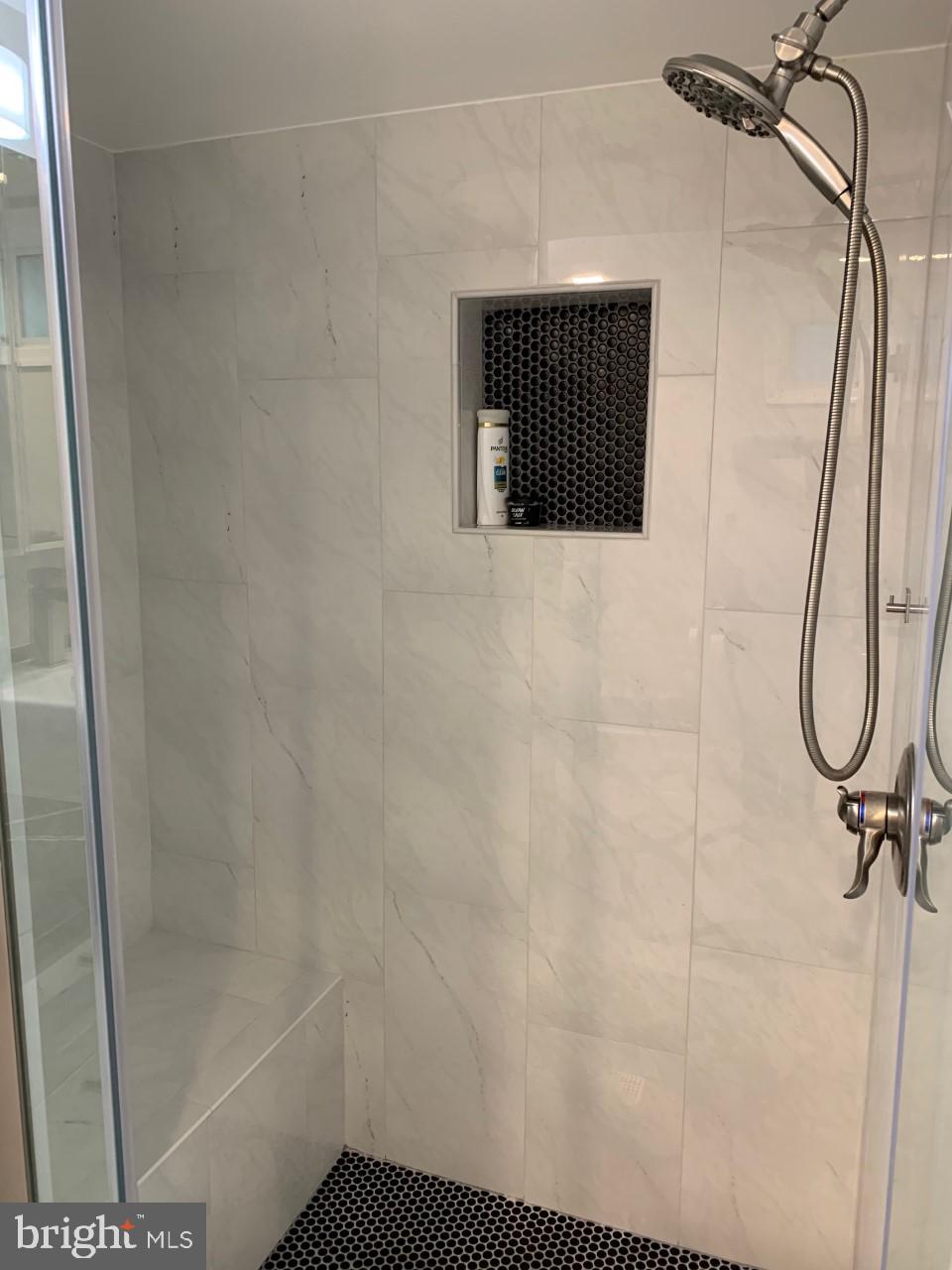 7413 Farnum Street Springfield, VA 22151 - Photo 13 of 30 Lower level Full Bathroom