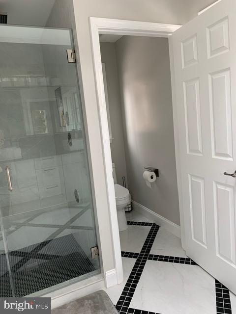 7413 Farnum Street Springfield, VA 22151 - Photo 26 of 30 Primary Bathroom