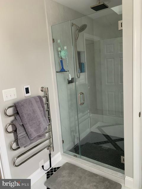 7413 Farnum Street Springfield, VA 22151 - Photo 27 of 30 Primary Bathroom