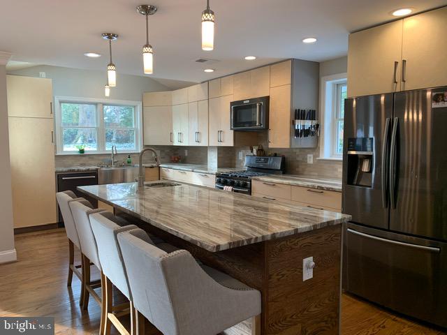 7413 Farnum Street Springfield, VA 22151 - Photo 4 of 30 Kitchen