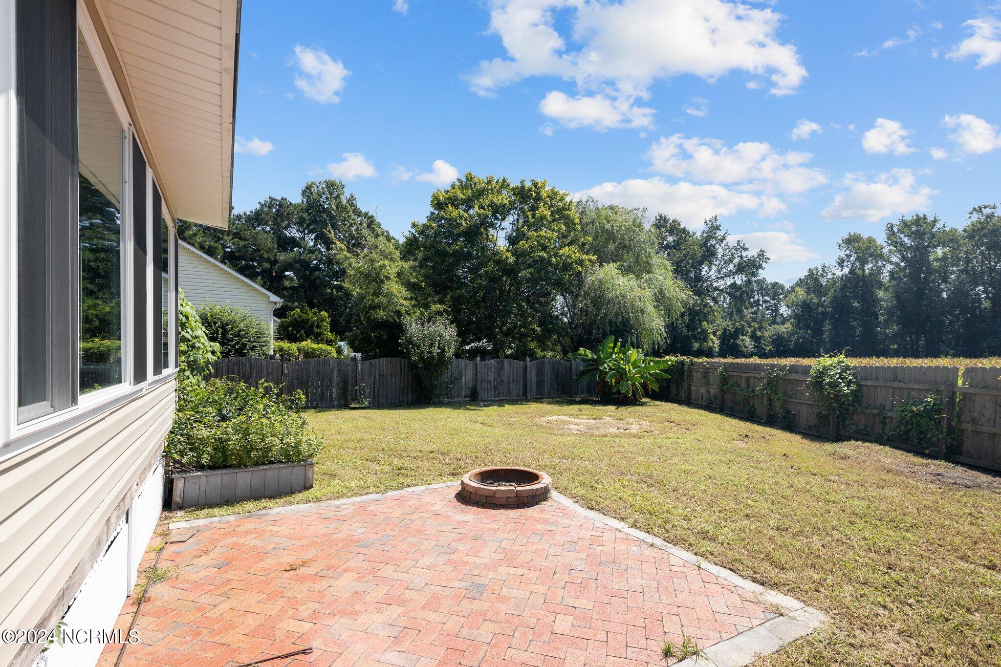 327 Gibbs Road New Bern, NC 28560 - Photo 37 of 43 11-web-or-mls-BLS_0007