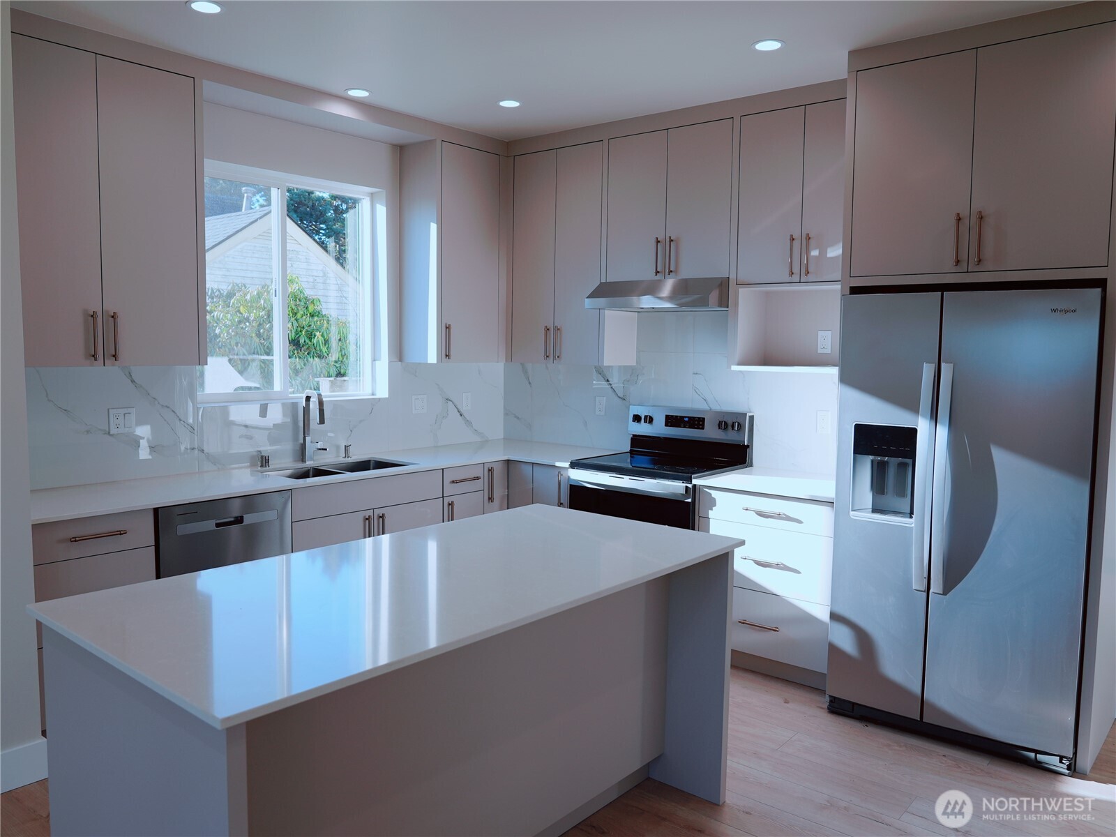 2155 Siddle Loop, Unit 105 Ferndale, WA 98248 - Photo 5 of 10