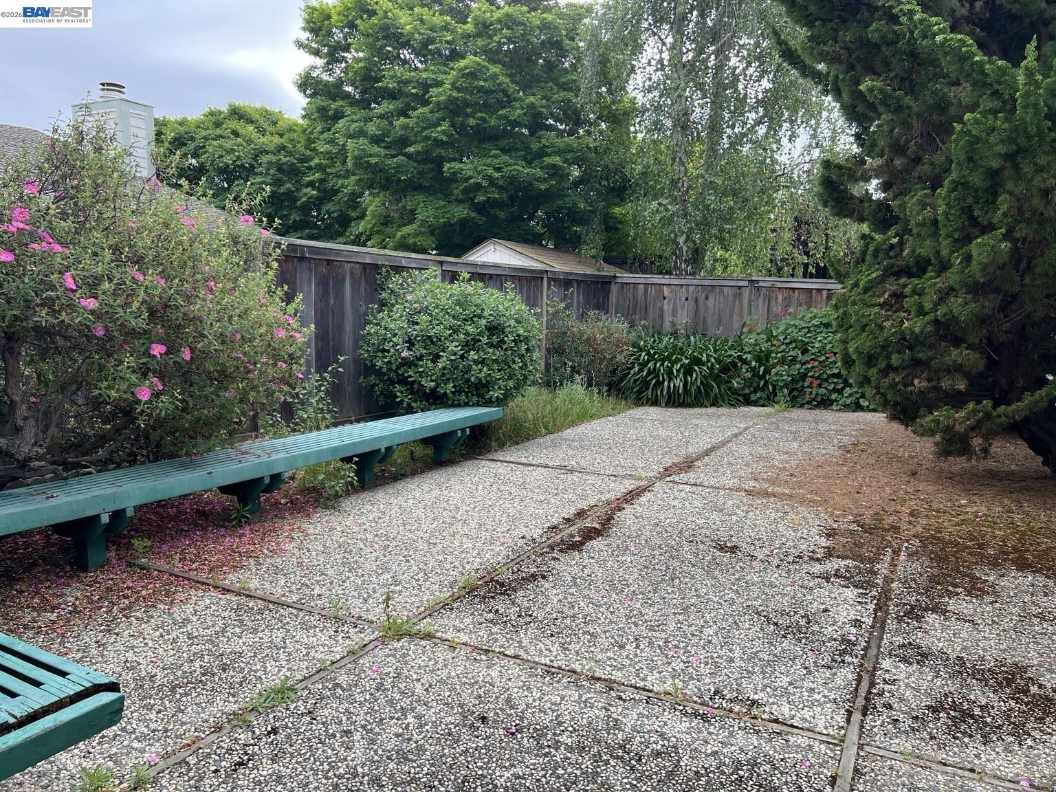 212 Puddingstone Road Alameda, CA 94502 - Photo 24 of 24 a view of a pathway with a garden