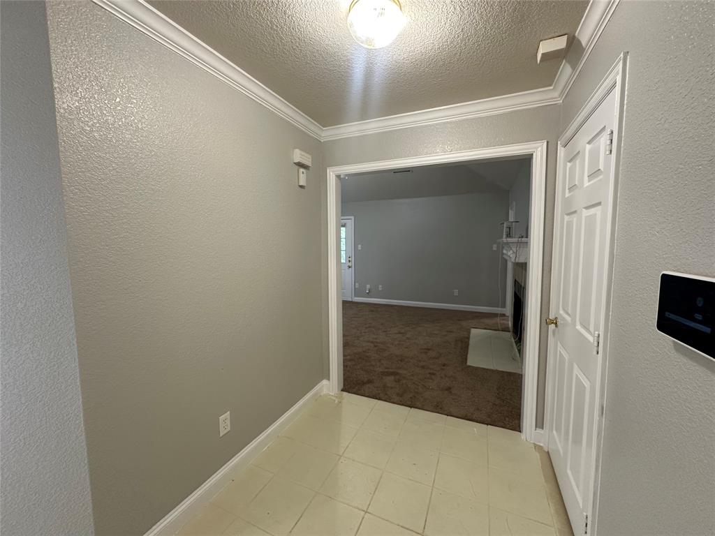 4147 Gladewater Road Dallas, TX 75216 - Photo 3 of 31