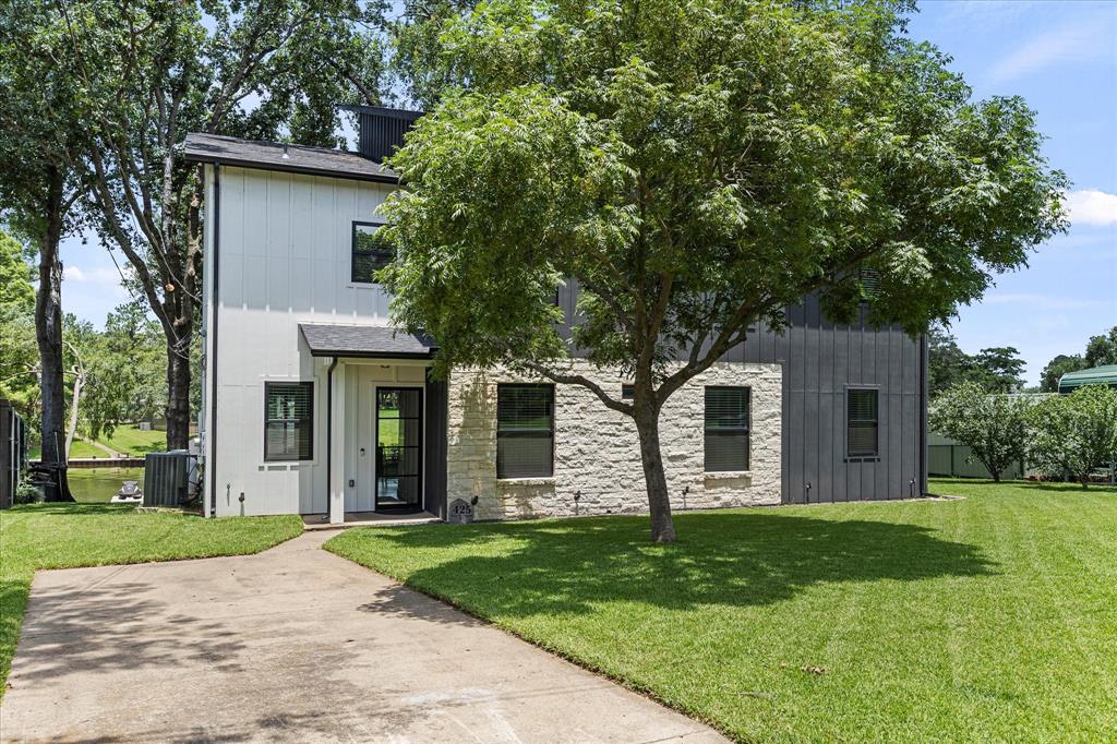 425 Door Key Ranch Road Trinidad, TX 75163 - Photo 2 of 37