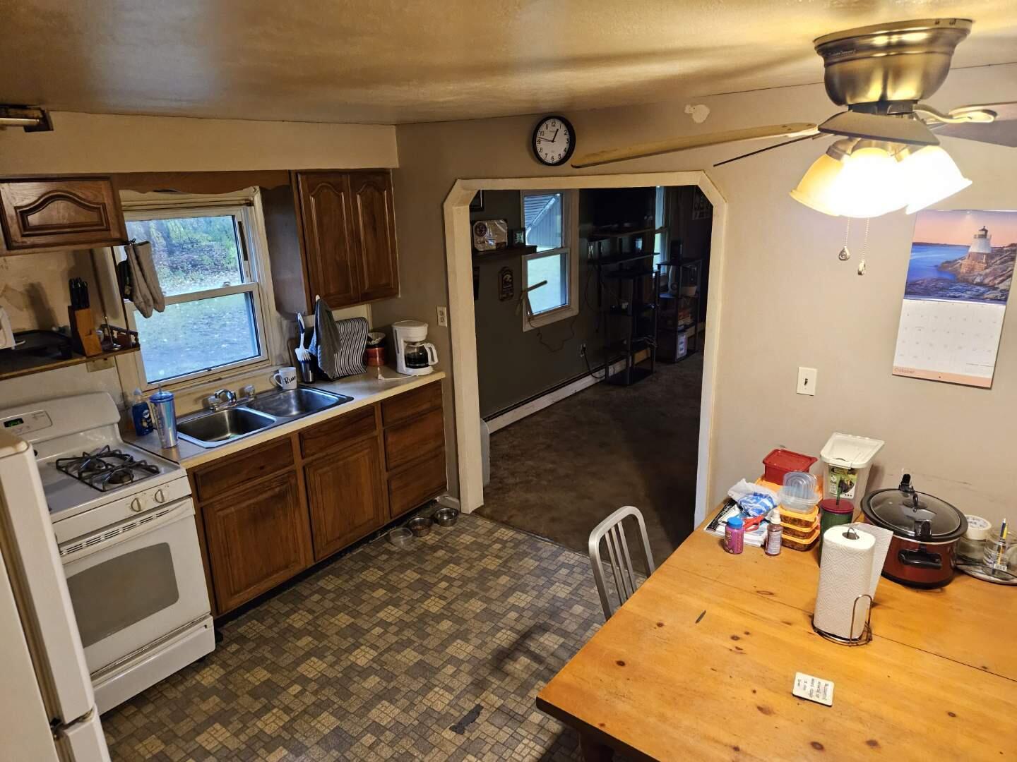 5094 Whitehall Road Muskegon, MI 49445 - Photo 12 of 18 Resized_20231019_124717