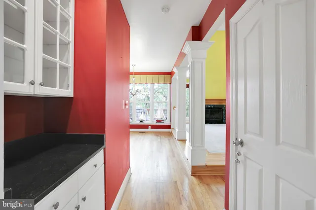 $1,000,000 | 18101 Littlebrooke Drive, Olney, MD 20832