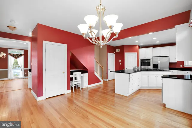 $1,000,000 | 18101 Littlebrooke Drive, Olney, MD 20832